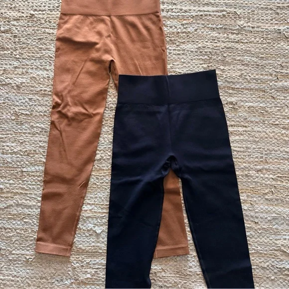 Women's Set of Black and Brown Ribbed Leggings - Picture 2 of 7